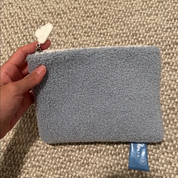 Summer Fridays blue sherpa mini pouch with (only used once) Jet Lag Mask - Picture 3 of 3